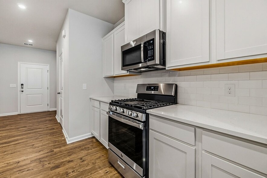 Building Photo - 148 Herrick Pl