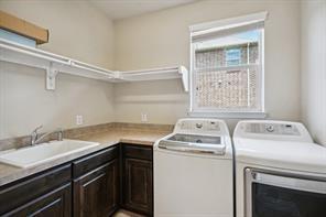 Building Photo - 6217 Larkspur Ln