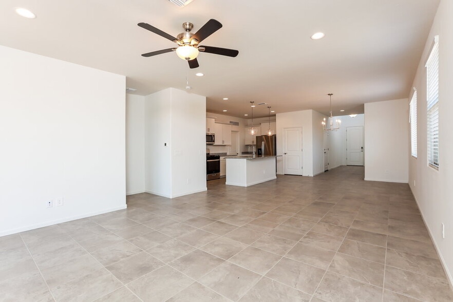 Building Photo - 12737 E Caden Dr