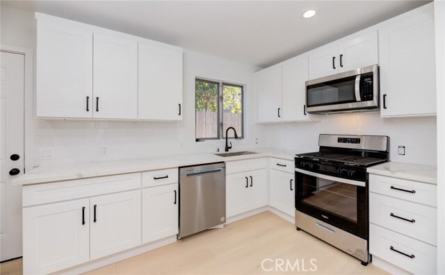 Building Photo - 824 7th St