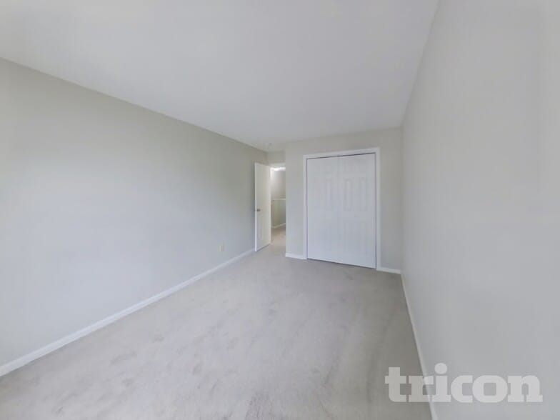 Building Photo - 6061 Parrington Dr