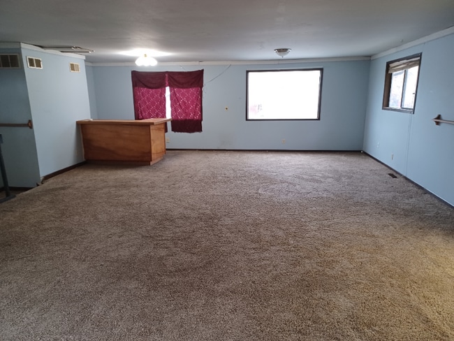 Building Photo - 3912 E Hartson Ave