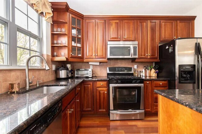Building Photo - 40 Mallard Pl