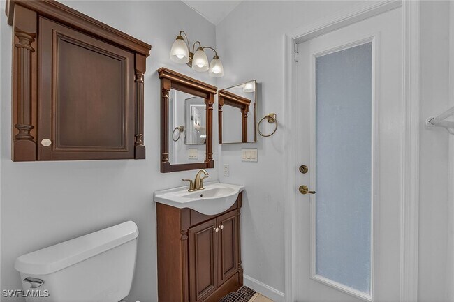 Building Photo - 2729 Branch Ln