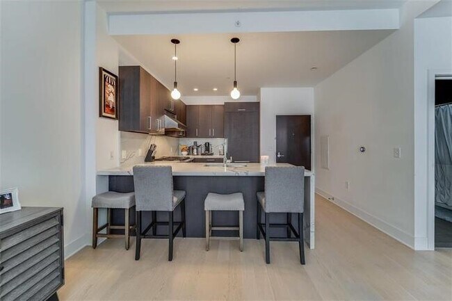 Building Photo - 1400 Hudson St