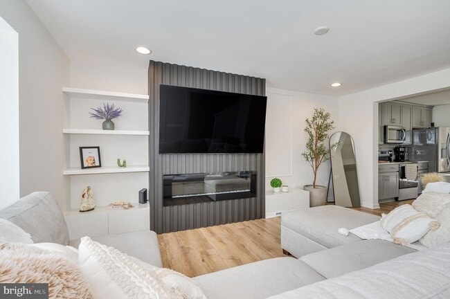 Building Photo - 64 Tate Manor Dr