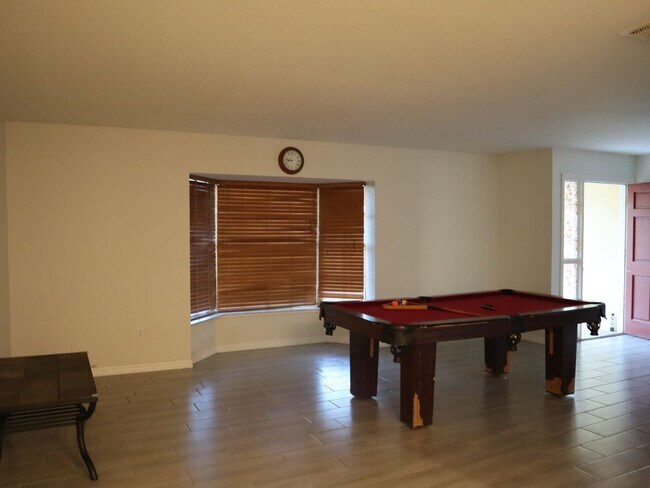 Building Photo - Great Location 3 bedroom 2 Bath 2 Car Garage Call/Text Carole Arcaro 386-216-4900 Deltona Lakes R...