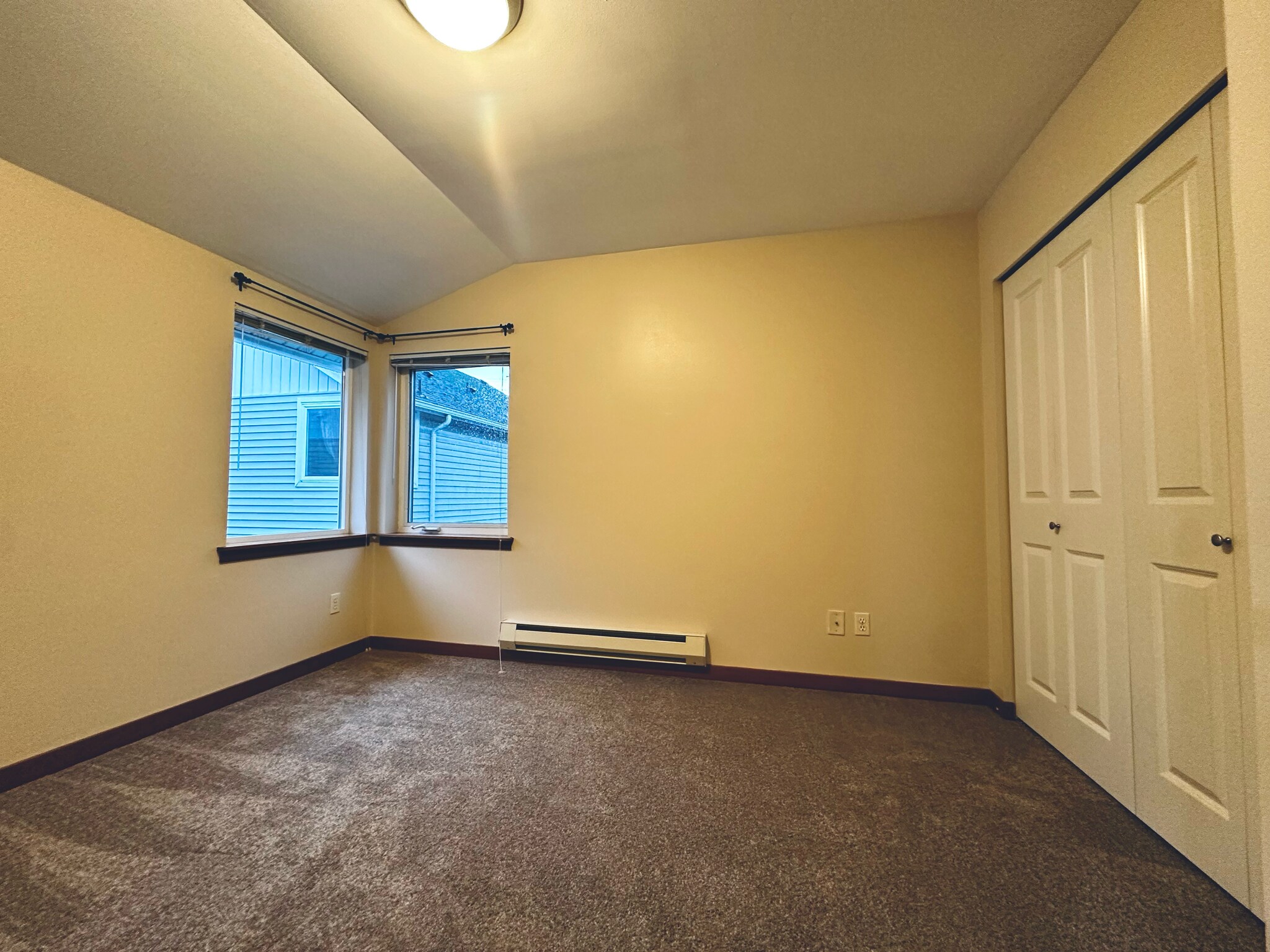 Top Floor - Guest bedroom - 9025 18th Ave SW