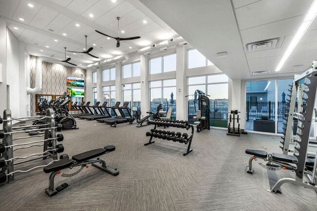 Building Photo - 641 Division St