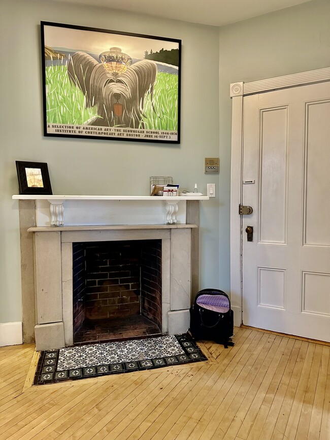 Building Photo - 49 Grove St