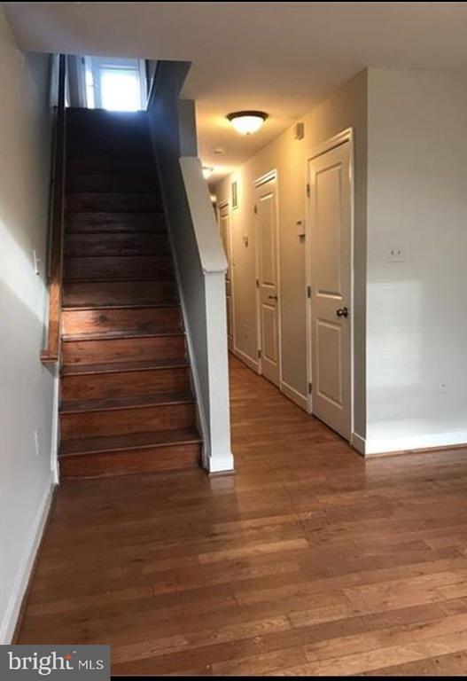 Building Photo - 437 N Montford Ave