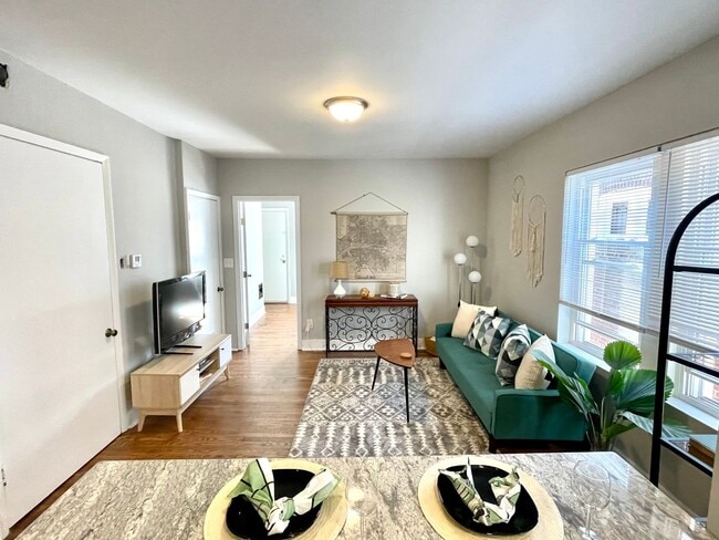 Building Photo - 2117 Maury Ave