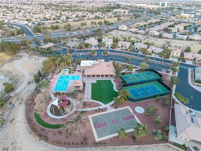 Building Photo - 3418 Singer Ln