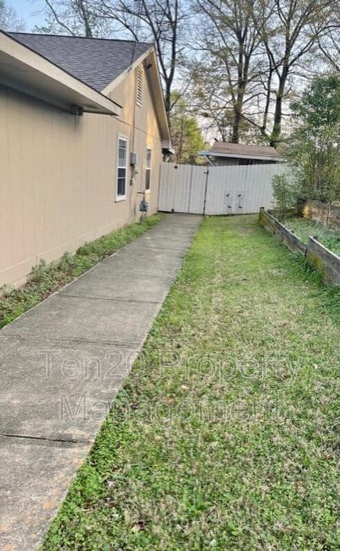 Building Photo - 1340 Blanchfield Dr