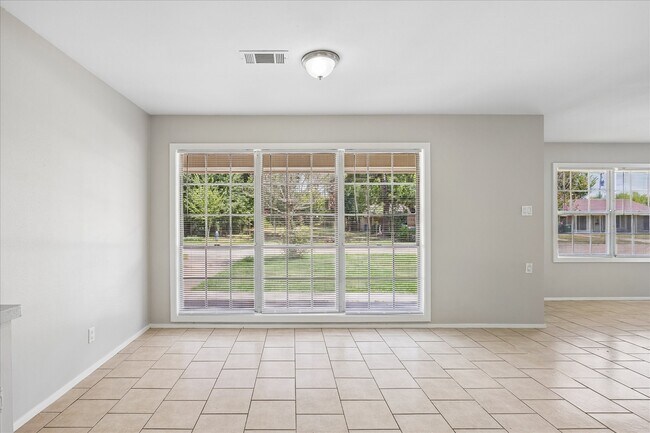 Building Photo - 10214 Torrington Ln