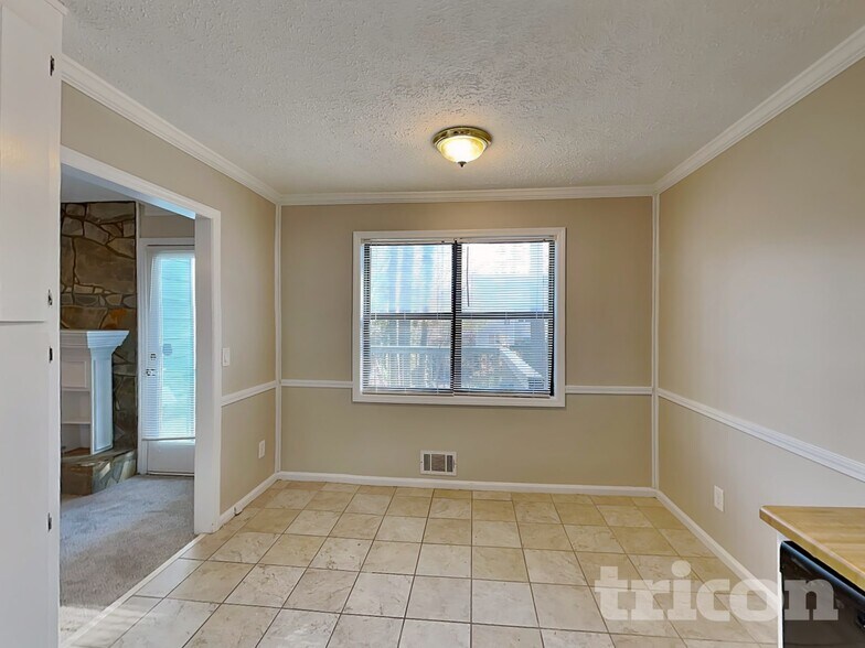 Building Photo - 5040 Sumit Wood Dr NW