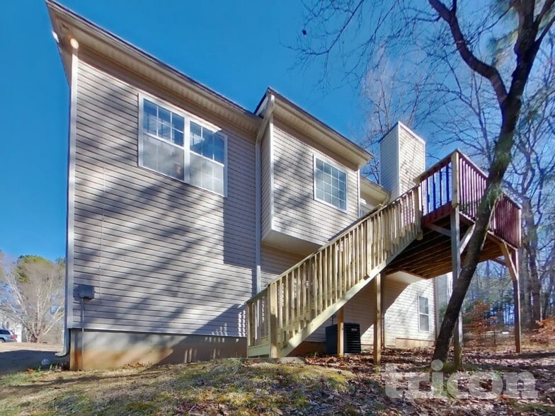 Building Photo - 7205 Brittany Way