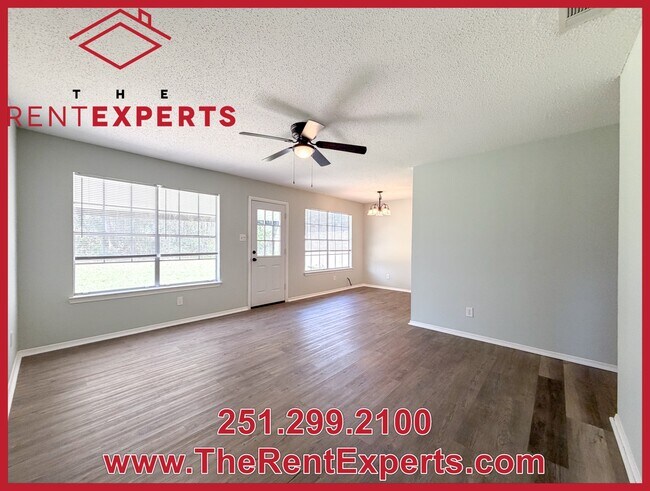 Building Photo - 784 Trailwood Dr E