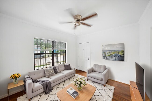 Building Photo - 406 Quitman St