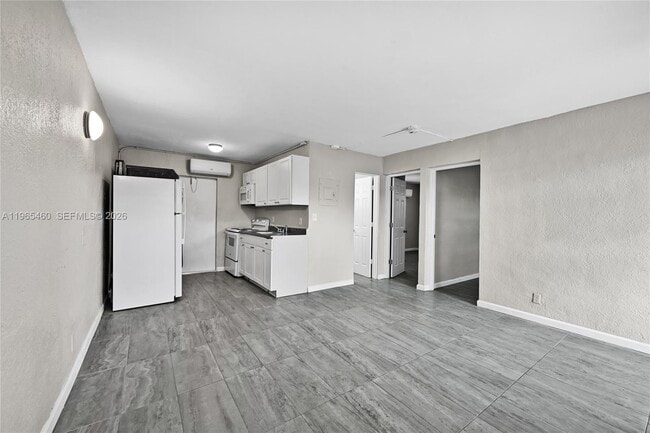 Building Photo - 1710 NW 9th St