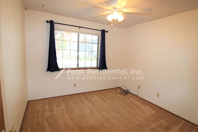 Building Photo - Wonderful Orangevale 4bd/2ba Home with 2 C...