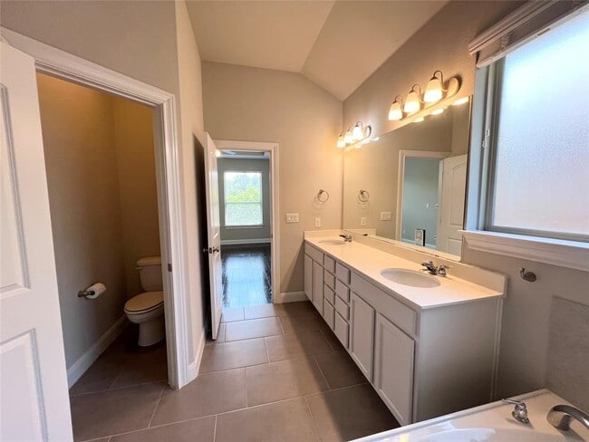 Building Photo - 1400 Little Elm Trail