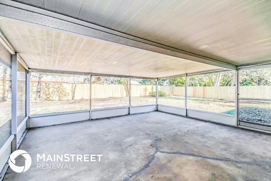 Building Photo - 1113 Grove Park Dr S