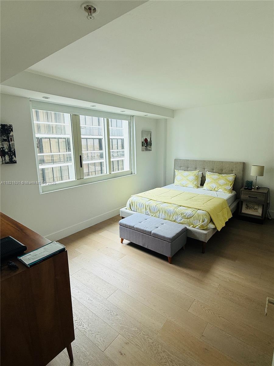 Building Photo - 9499 Collins Ave