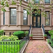 Building Photo - 341 Beacon St