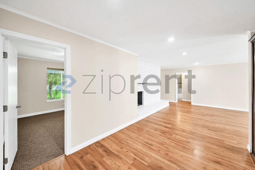 Building Photo - 32771 Whispering Palms Trail