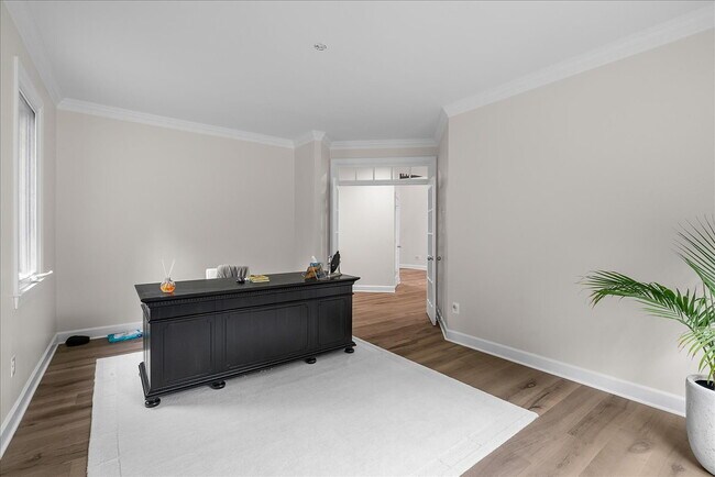 Building Photo - Your New Home Awaits