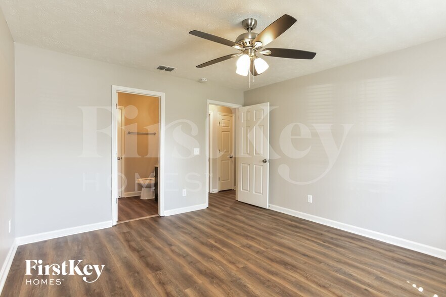 Building Photo - 204 Merritt Dr