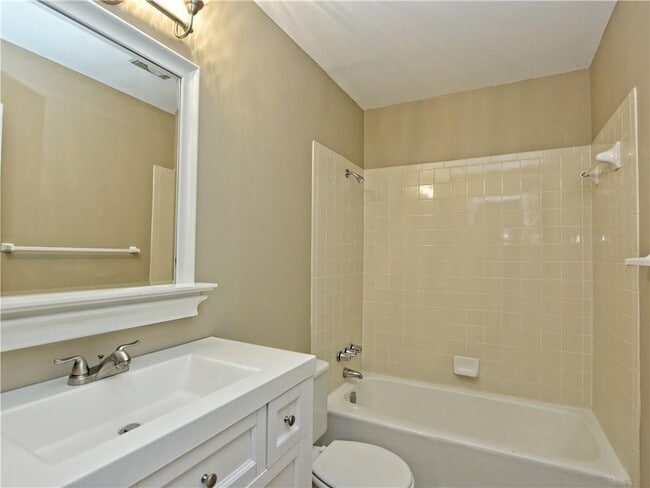 Building Photo - 6206 Sun Vista Dr