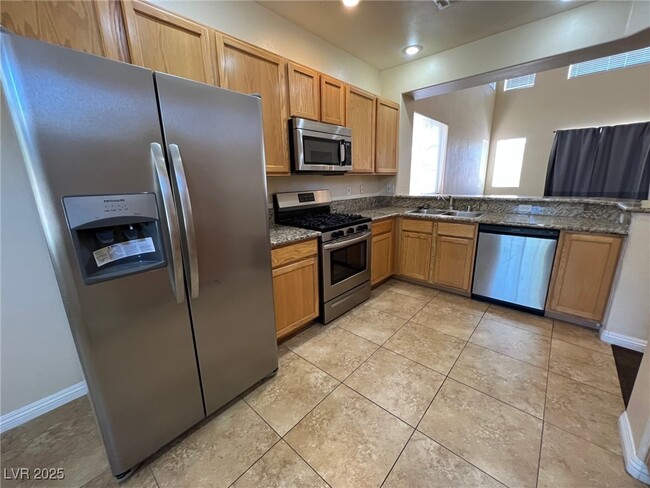 Building Photo - 10933 Esta Ponia Ct