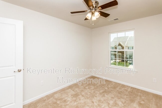 Building Photo - 8986 Ringview Dr