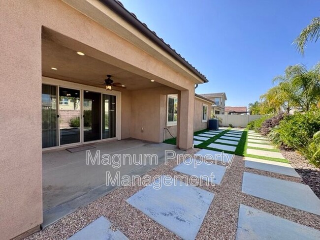 Building Photo - 34913 Limecrest Pl