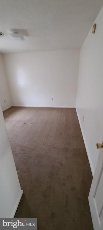 Building Photo - 319 Pendleton Dr