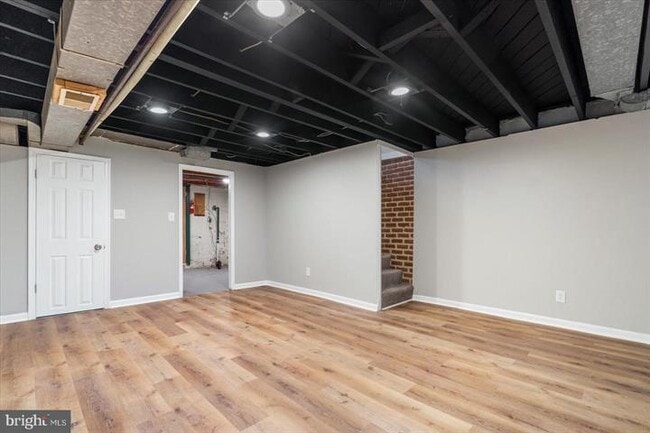 Building Photo - 403 Edmunds Way