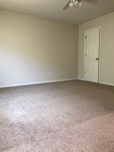 Bedroom - 837 Whitetail Ct