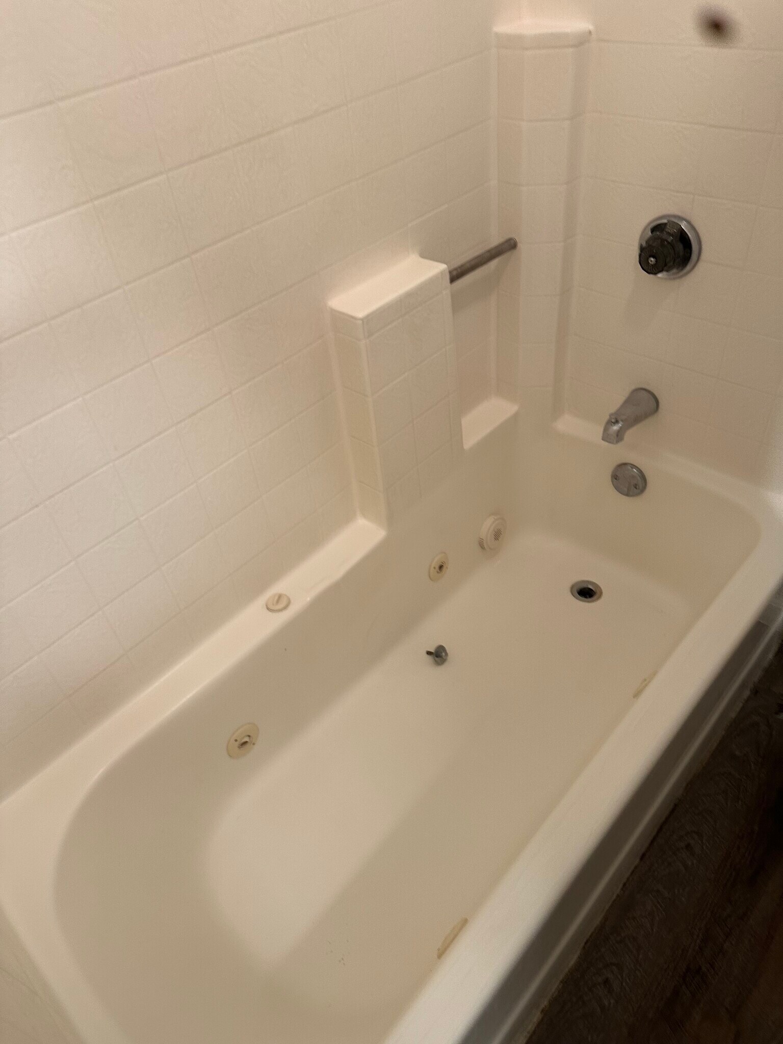 Master Bathroom - 31200 Landau Blvd