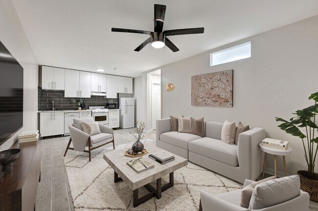 Primary Photo - 1607 Welch St