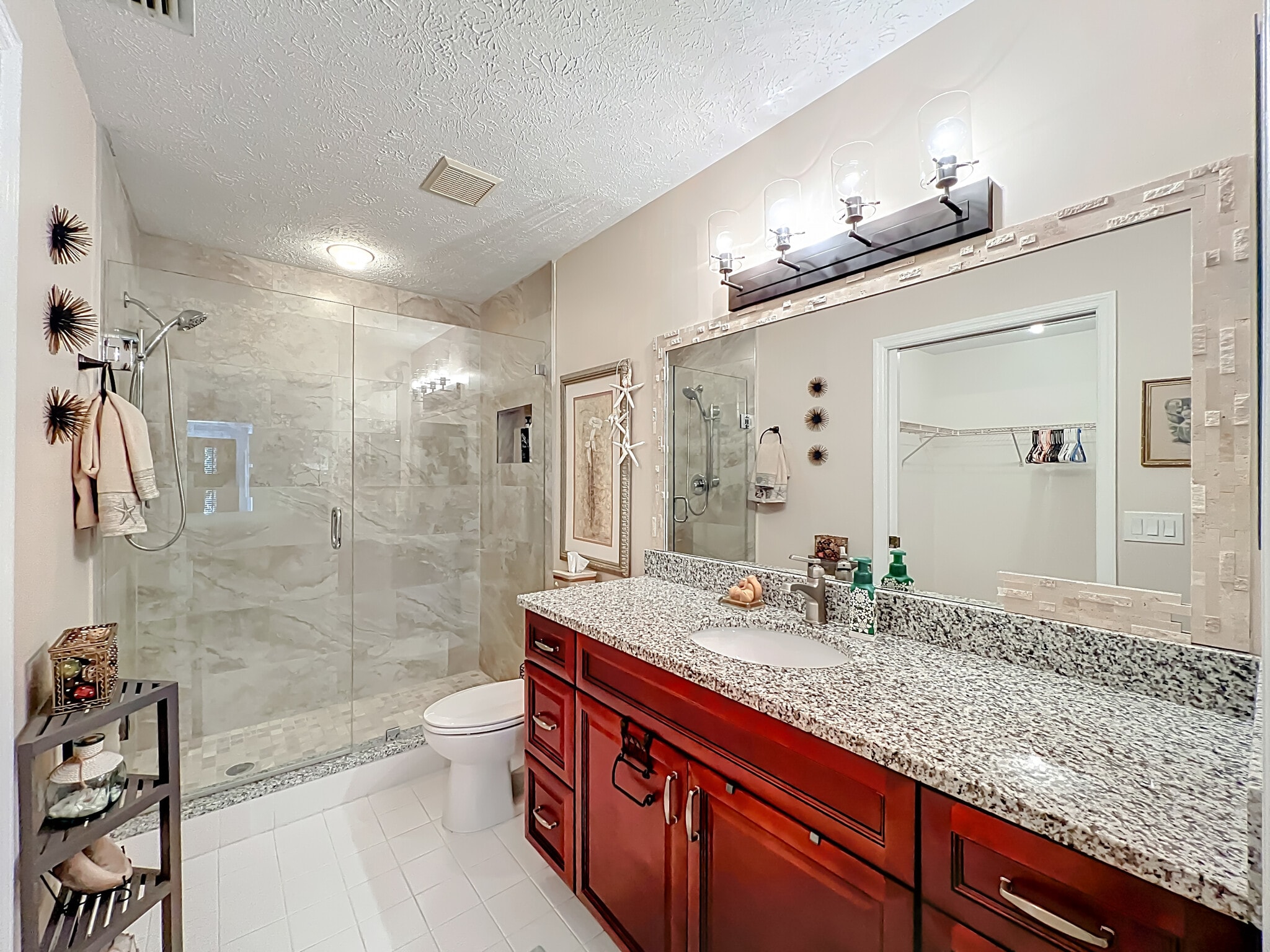 Building Photo - 760 Lake Orchid Cir