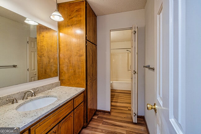 Building Photo - 105 Arbor Gate