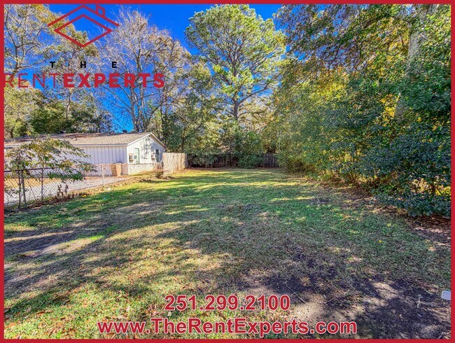 Building Photo - 156 Hemley Ave