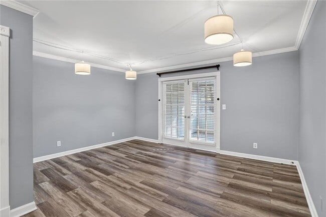 Building Photo - 80 Montre Square NW