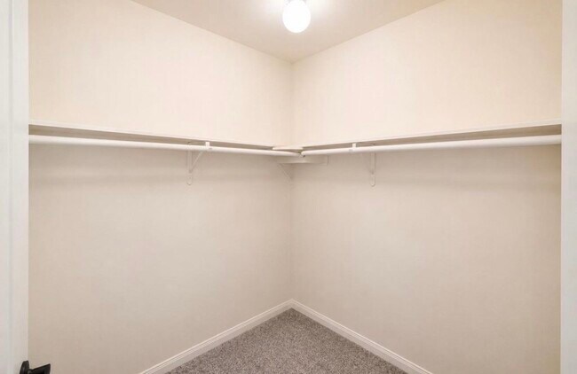 Building Photo - 12238 Innisfall Cir