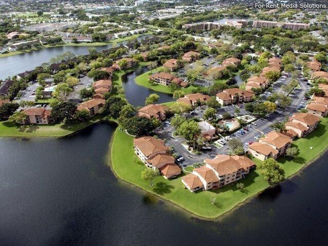 Building Photo - 9968 Nob Hill Ln