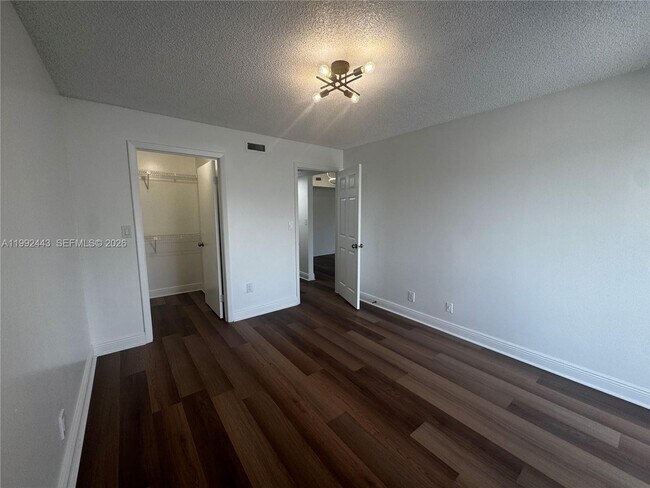 Building Photo - 5720 Rock Island Rd