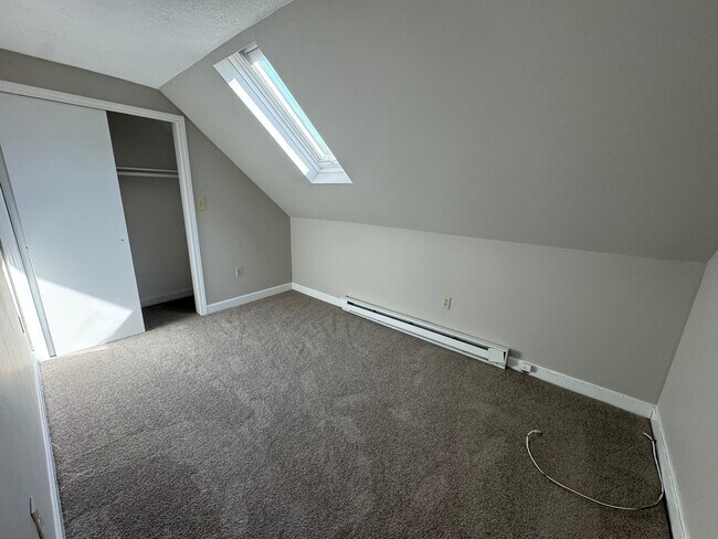 Building Photo - 61 Waverley Rd