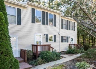 Building Photo - 111 Weatherstone Dr